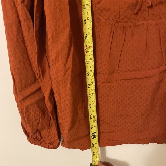 Womens’ Blouse - Universal Thread - Picture 5 of 5